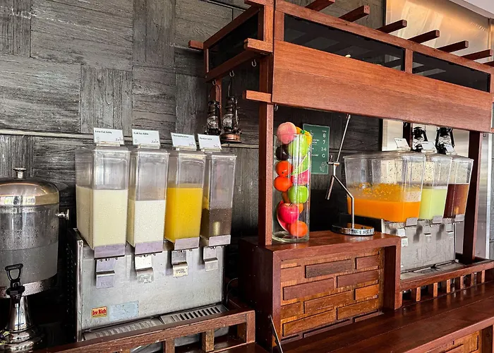 Hotel Sukhumvit By Ihg 4*